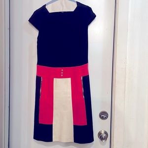 Slimming colorblock dress
